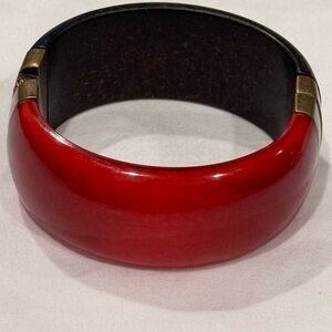 Premier Designs Piper Antiqued Brass Red and Brown Hinged Bangle 7.5 inch